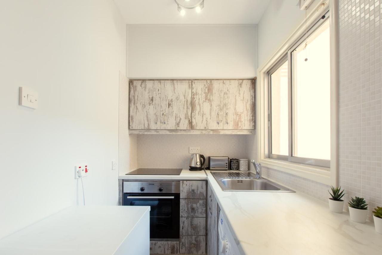 Furnished Seafront Studio ลาร์นาคา ภายนอก รูปภาพ