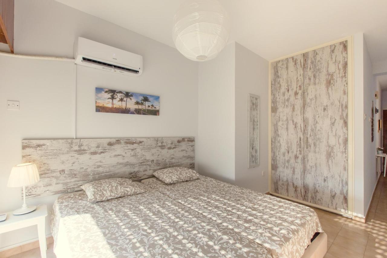 Furnished Seafront Studio ลาร์นาคา ภายนอก รูปภาพ